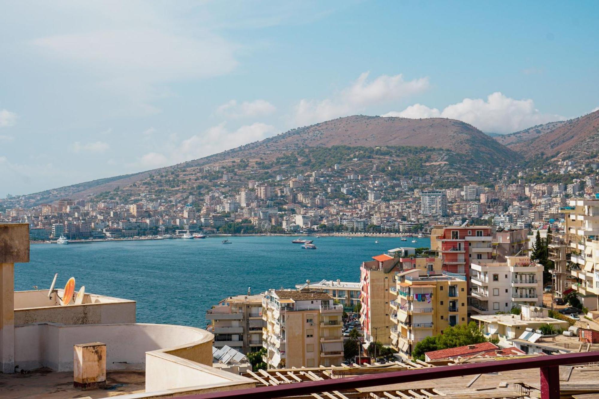 Jon'S Penthouse Apartment Sarande Exterior photo