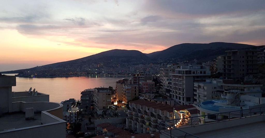 Jon'S Penthouse Apartment Sarande Exterior photo